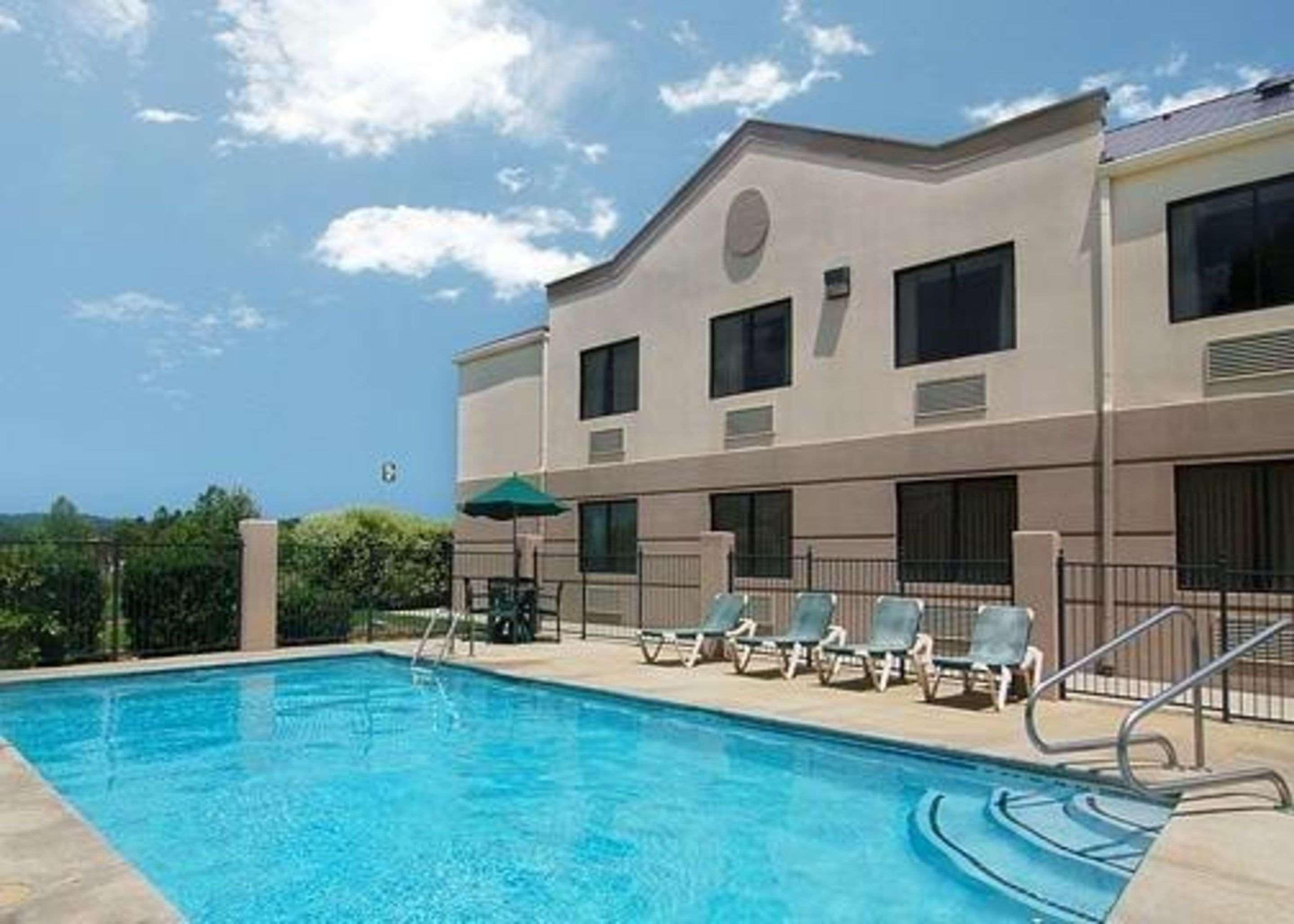Comfort Inn & Suites Leeds I-20 Exterior foto